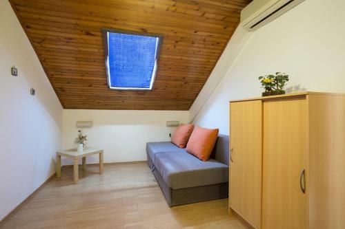 Apartment Ugljan 8241b