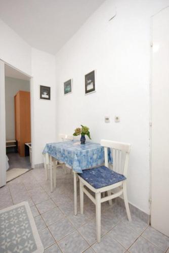 Apartments By The Sea Ugljan - 8519