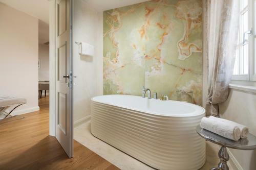 Vabriga Villa Sleeps 8 Pool Air Con Wifi T704451