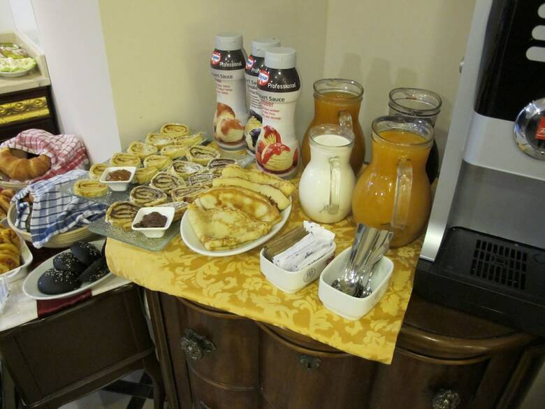 Bed & Breakfast Arbia Dorka Heritage Palace