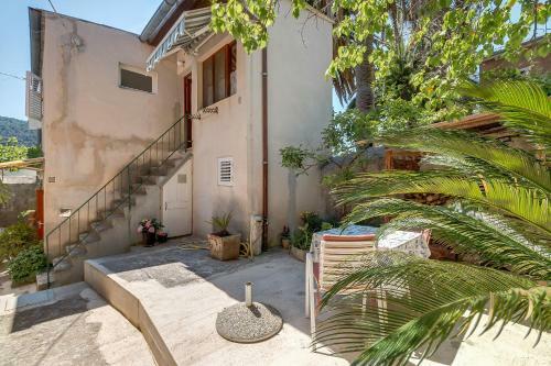 Apartments Ivna