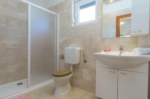 Apartment Veli Rat 11525a
