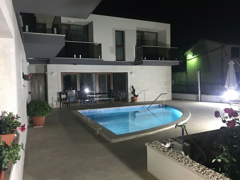 Apartamentos Villa La