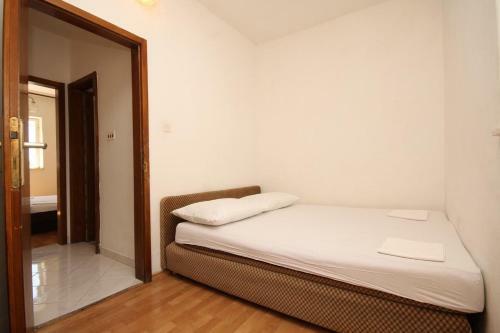 Apartment Veliko Brdo 6791b
