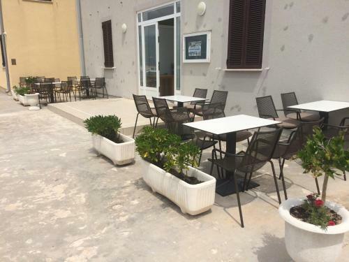 Apartments Jakov