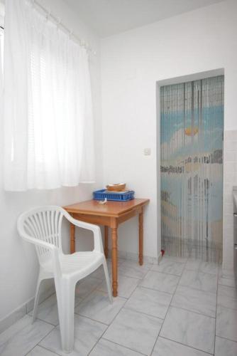 Apartment Vinjerac 6144d