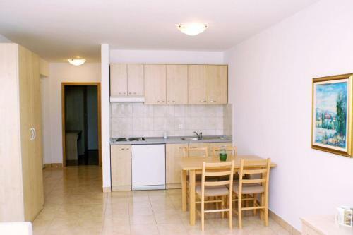 Apartments By The Sea Vinjerac (zadar) - 3093