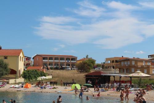 Apartments Dragi?evi?