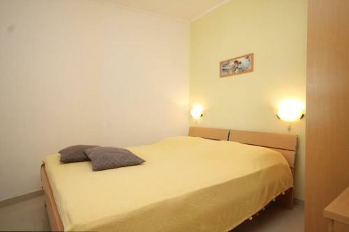 Apartments By The Sea Rukavac (vis) - 8893