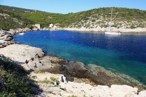 Apartments By The Sea Rukavac (vis) - 8893