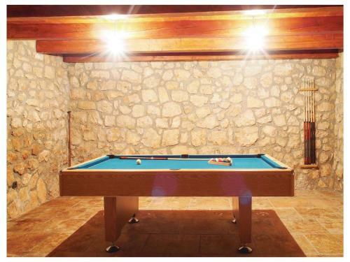 Four-bedroom Holiday Home In Vitaljina