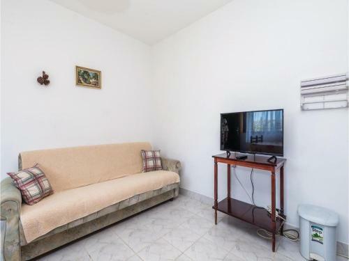One-bedroom Apartment In Vlasici