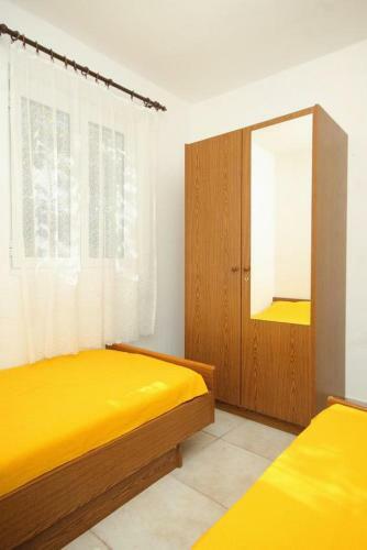 Apartments With A Parking Space Vlasici (Pag) - 9348
