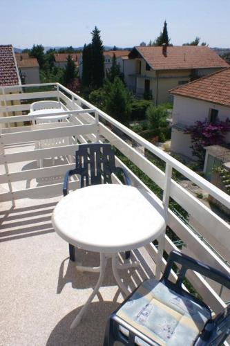 Apartments With A Parking Space Vodice - 4172