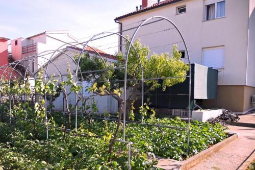 Apartments With A Parking Space Vodice - 11291
