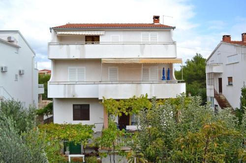 Apartments With A Parking Space Srima - Vodice (vodice) - 15449
