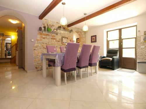 Apartments Maria 64
