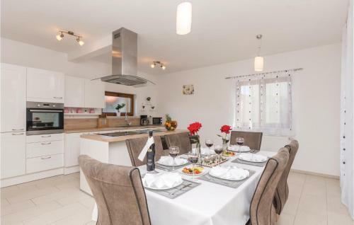 Holiday Home Pakostane 10