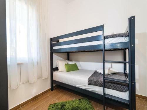 Six-bedroom Holiday Home In Vrana