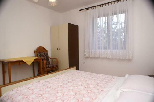 Apartment Mudri Dolac 4042a
