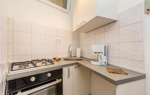 Two-bedroom Apartment In Vrbnik