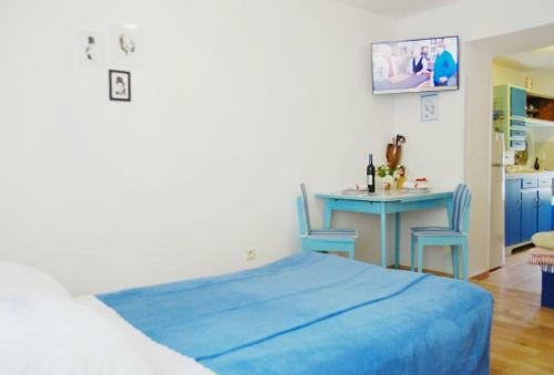 Promenade Apartment