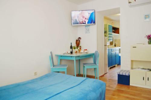 Promenade Apartment