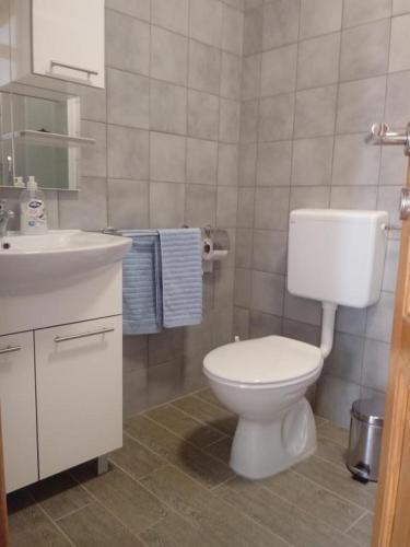Apartments By The Sea Vrsi - Mulo (Zadar) - 12519
