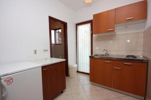 Family Friendly Seaside Apartments Vrsi - Mulo (zadar) - 6155