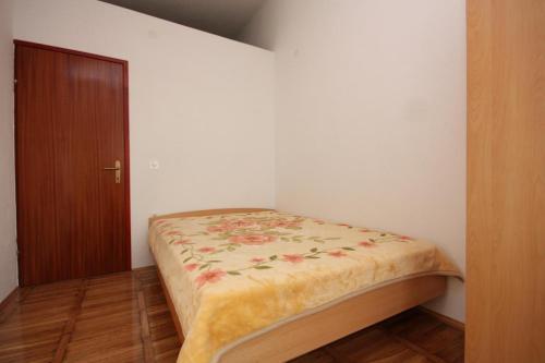 Family Friendly Seaside Apartments Vrsi - Mulo (zadar) - 6155