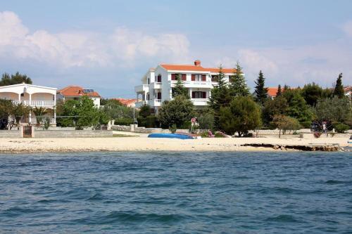 Family Friendly Seaside Apartments Vrsi - Mulo (zadar) - 6155