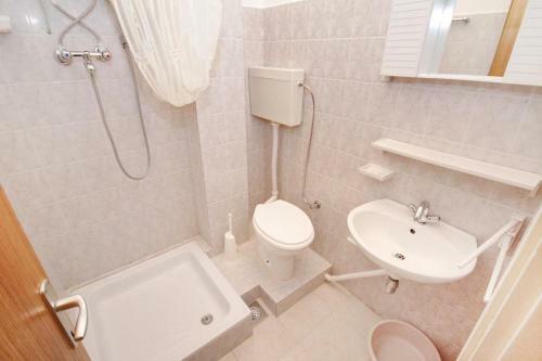 Apartments With A Parking Space Vrsi - Mulo (zadar) - 5796