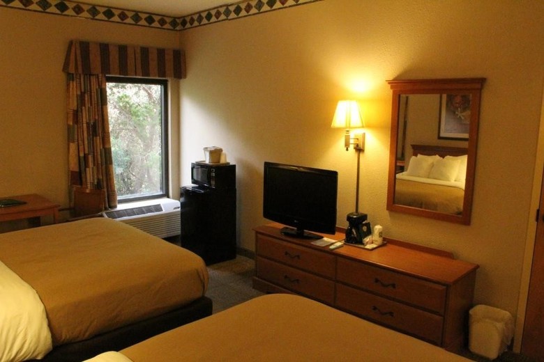 Hotel Comfort Inn Fiesta At Six Flags