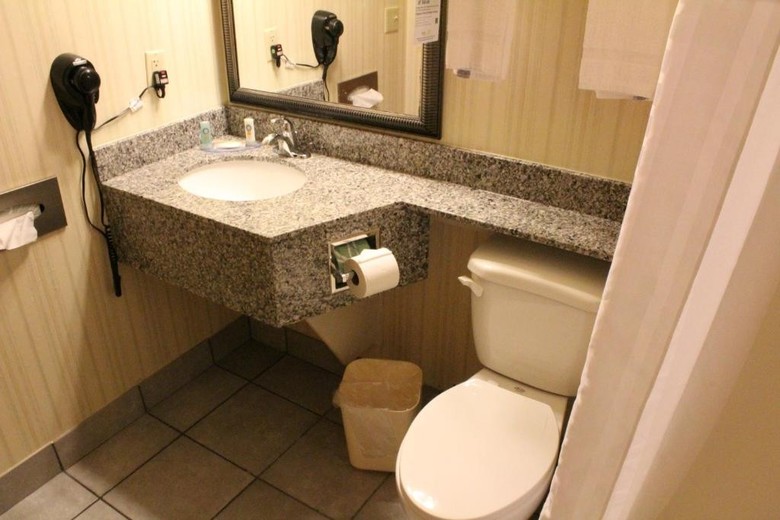 Hotel Comfort Inn Fiesta At Six Flags