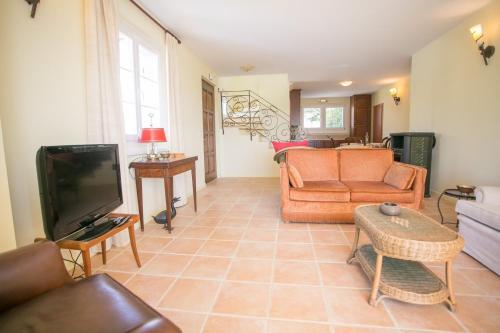 Two-bedroom Villa Bella Vista With Sea View