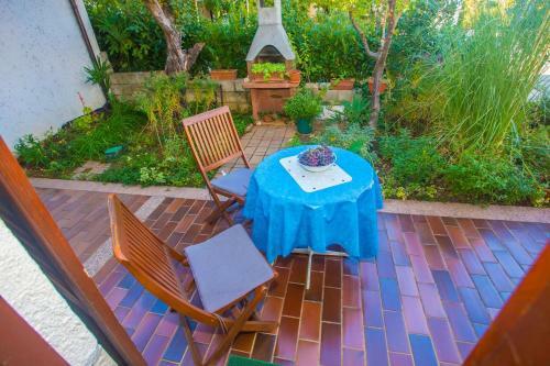 Hostal App. Fiorela