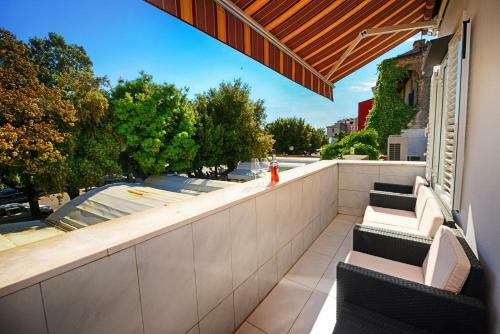 Apartment Claudeta With Sea View