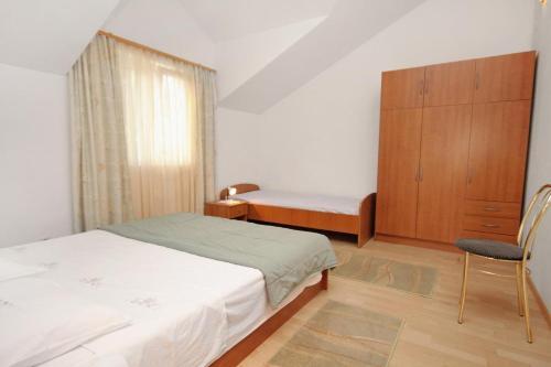 Apartment Postira 3244b