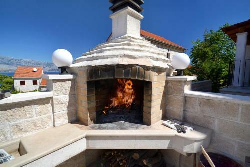 Apartment Postira 2910d