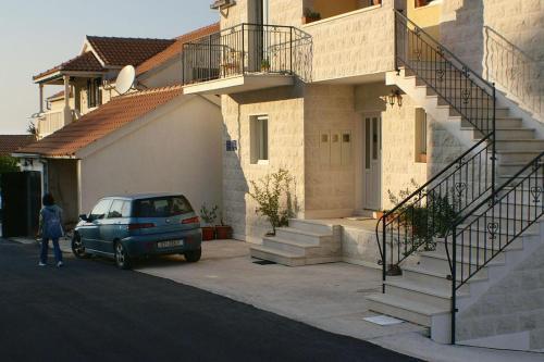 Apartment Postira 2910d