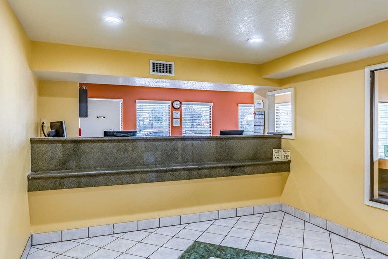 Hotel Econo Lodge Near Seaworld
