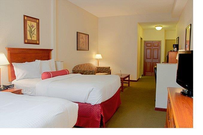 Best Western Plus Sandusky Hot