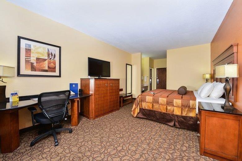Hotel Best Western Plus Midwest Inn & Suites