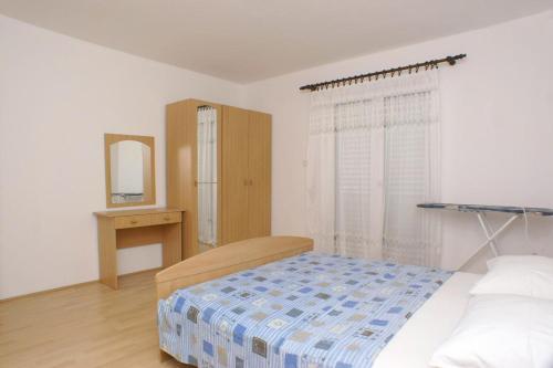 Apartment Povljana 229c