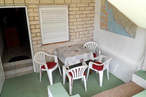 Apartment Povljana 227d