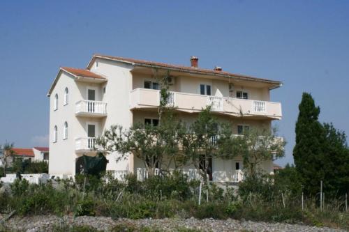 Apartment Povljana 229b