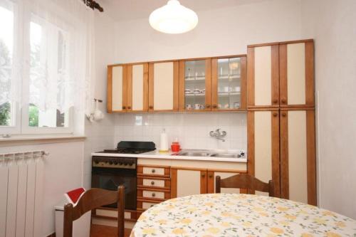Apartment Povljana 226b