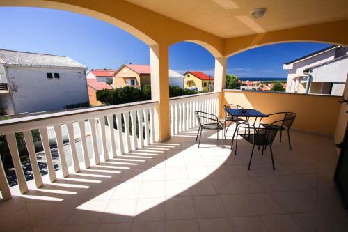 Apartment Alen