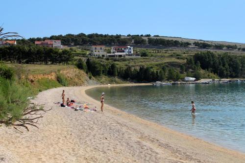 Apartments With A Parking Space Vlasici (Pag) - 12766