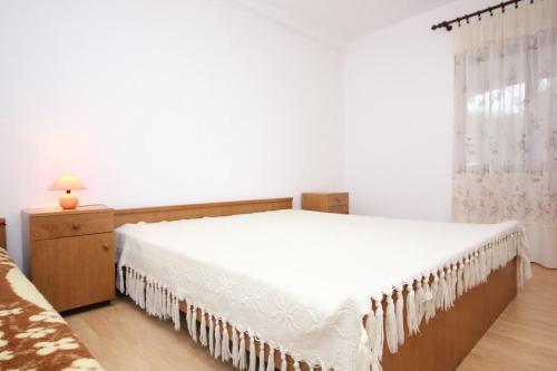 Apartments With A Parking Space Povljana (pag) - 9405